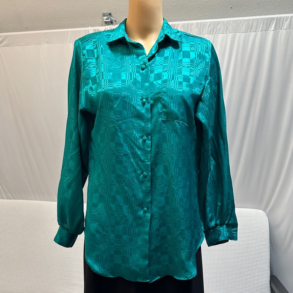 Vibrant Teal Patterned Button Down Shirt for Women
